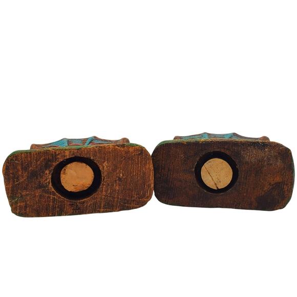 Covered Wagon Salt & Pepper Shakers Hand Painted Wood Ely Minnesota Souvenir - Picture 9 of 9